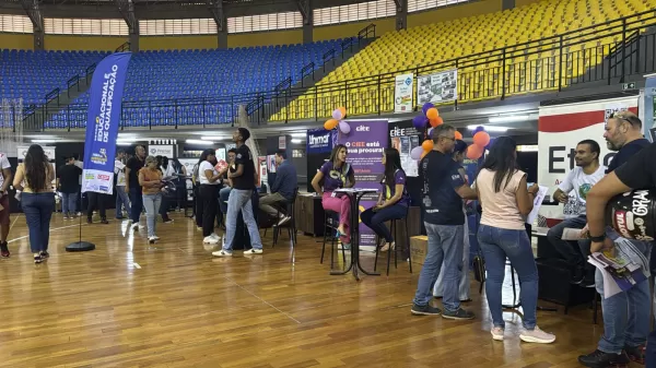 Procurando um emprego? Feira oferece mais de 2 mil vagas nesta sexta-feira em Marília