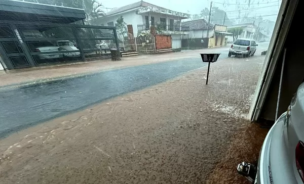 Moradores denunciam alagamentos constantes e cobram providências da Prefeitura em Júlio Mesquita