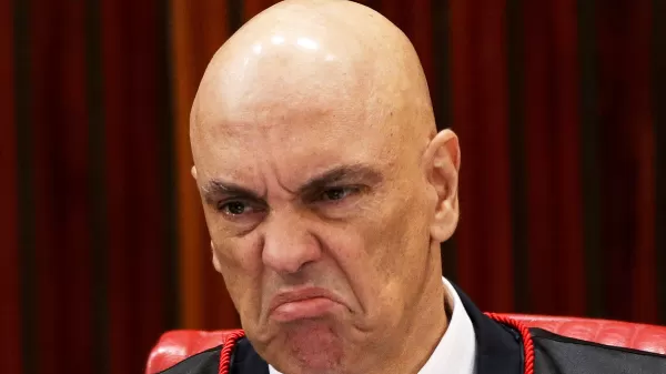 Líder da oposição afirma que falta uma assinatura para protocolar pedido de impeachment de Alexandre de Moraes