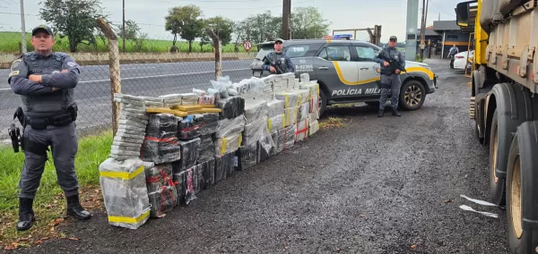 Caminhoneiro paraguaio é preso transportando mais de uma tonelada de drogas em carga de arroz