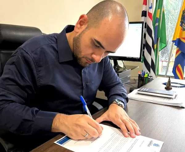 Prefeito Diogo Ceschim anuncia índice de reajuste para servidores em Pompeia