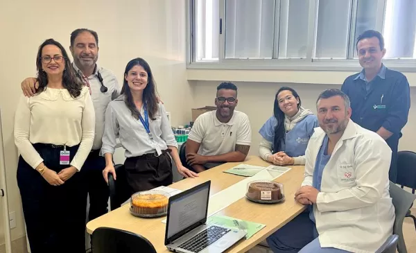 Equipe da Hemodinâmica do HBU participa de treinamento sobre dispositivo AngioSeal