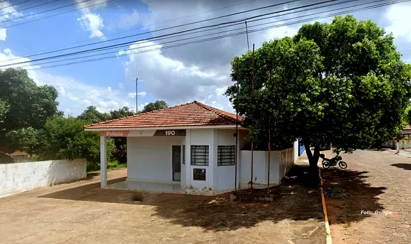 Homem tenta tomar arma de policial, luta com ele e acaba morrendo