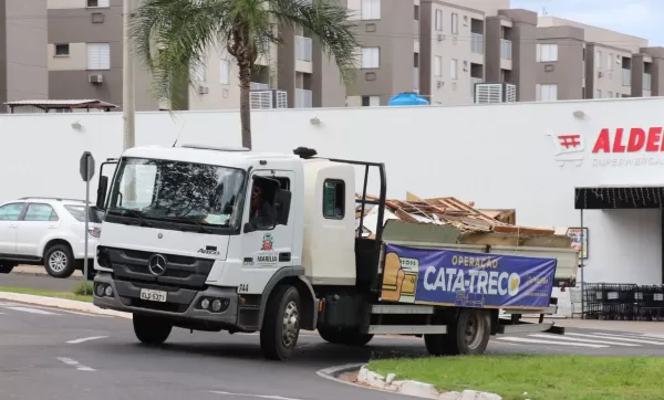 Mutirão de limpeza prossegue nesta segunda-feira em Marília. Veja em qual região da cidade 