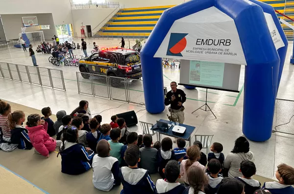 PRF, Educação e EMDURB concluem primeira semana da campanha Maio Amarelo em Marília
