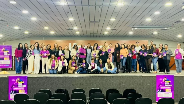 Marília fortalece rede de proteção à pessoa idosa em evento do Junho Violeta