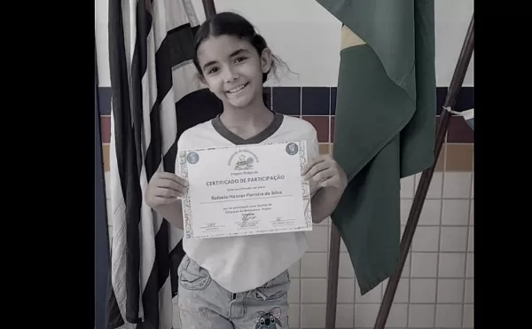 Morte de menina após acidente envolvendo moto e carro provoca comoção em Assis