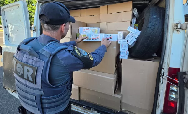 TOR apreende 45 mil maços de cigarros em carga de contrabando na SP-294