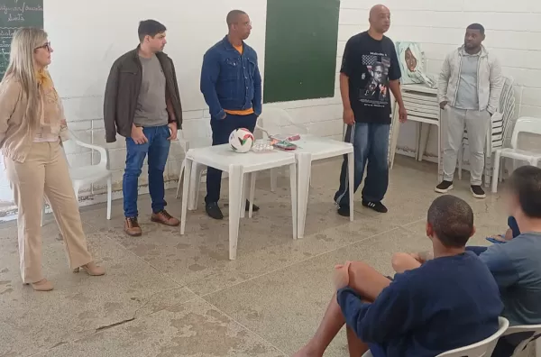 Fundação CASA de Marília recebe ação de incentivo à cultura, esporte e esperança