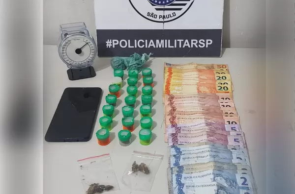 Jovens envolvidos com tráfico tentam enganar a PM, mas acabam na cadeia em Garça