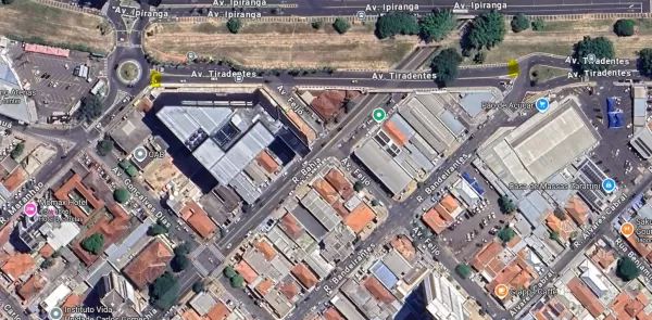 Emdurb interdita avenida Tiradentes em Marília