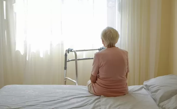 População idosa cresce quase 60% em 12 anos e desafia redes municipais de saúde