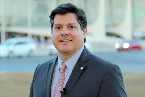 Recurso de R$ 323 mil enviado por Baleia Rossi garante nova ambulância para Pompeia