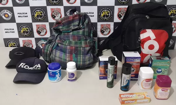 Homens são presos logo após furtarem produtos de farmácias em Marília