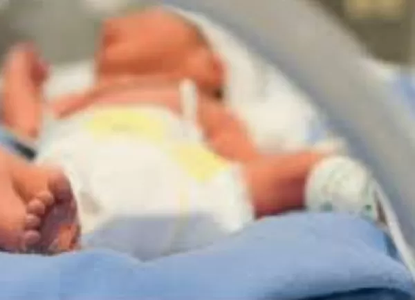 Recém-nascida que caiu de incubadora apresenta melhora, mas segue internada na UTI Neonatal