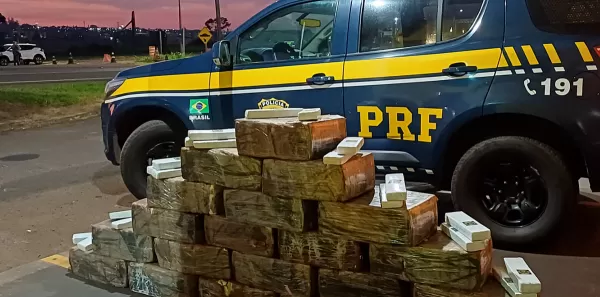 PRF apreende mais de uma tonelada de maconha em Ourinhos