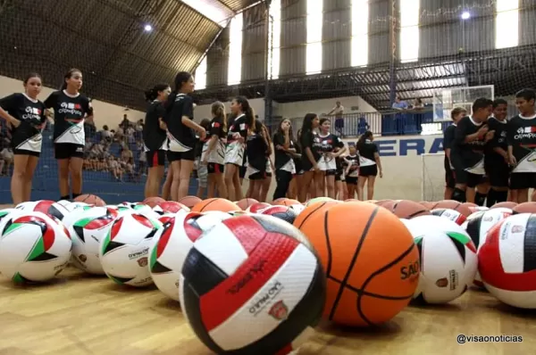 Marília recebe kits do programa SP Olímpico