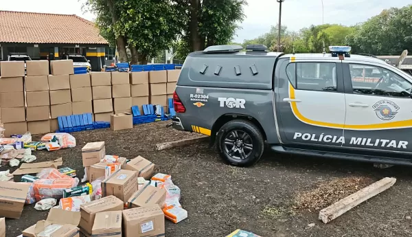 Polícia Rodoviária apreende quase uma tonelada e meia de maconha em carregamento de fraldas