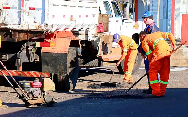 Prefeitura intensifica operação tapa-buracos em Marília e acelera recuperação de vias públicas