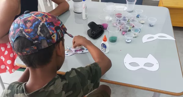 Espaço TEA Aconchego realiza carnaval com pacientes e familiares