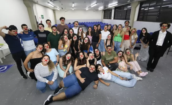 Projeto Sorria, realizado pelos acadêmicos da Unimar, capacita nova turma