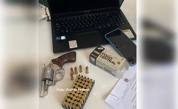 Contrabando de roupas: Polícia Federal de Marília participa de operação