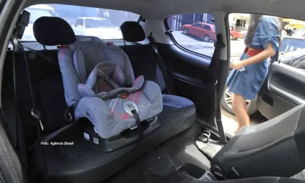 BR-153: concessionária reforça campanha educativa sobre transporte correto de crianças 