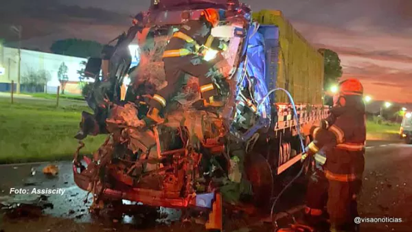 Motorista morre ao bater caminhão na traseira de carreta. Confira dicas de como evitar este tipo de acidente