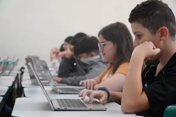 59 mil estudantes da região de Marília farão primeira olimpíada de redação do Estado