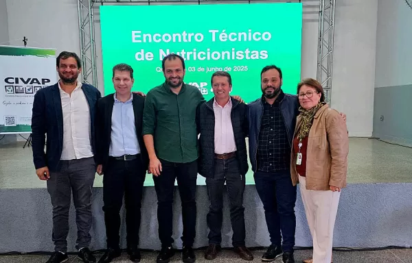 Quintana dá exemplo de liderança e visão de futuro com evento regional histórico sobre alimentação escolar