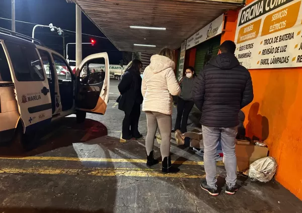 Prefeitura de Marília reforça atendimento à população em situação de rua durante madrugadas de frio 