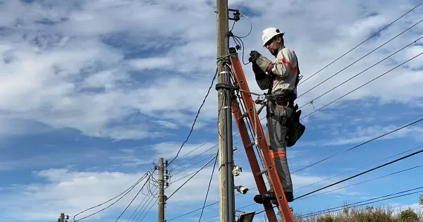 Comerciante faz "gato de energia" em Marília é preso em flagrante e fica no prejuízo