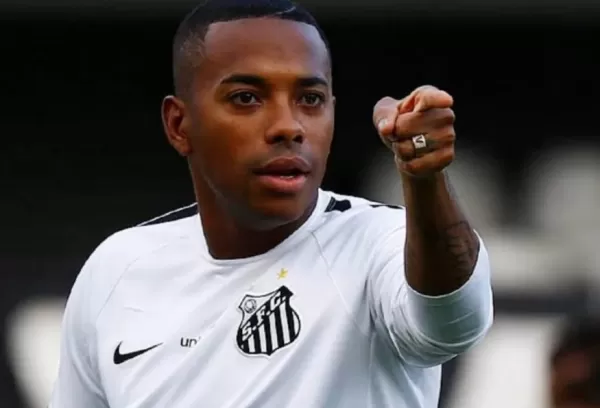 Robinho é preso pela Polícia Federal e vai cumprir pena de 9 anos por estupro
