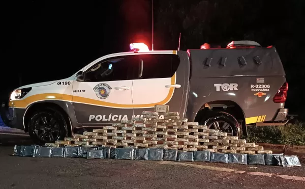 Apreensões de pasta base de cocaína e de “dry” dão prejuízo de R$ 6,5 milhões aos traficantes