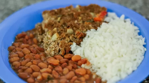 Almoço nas férias: inscrições terminam na terça-feira