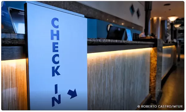 Hospedagens têm até esta segunda-feira para adotar check-in digital