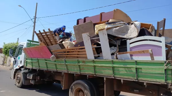 Mutirão de limpeza em Tupã recolhe quase 37 toneladas e prossegue hoje