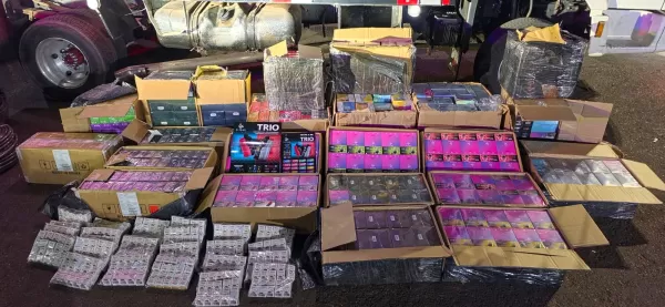 Polícia Rodoviária apreende canetas de emagrecimento e cigarros eletrônicos na SP-333