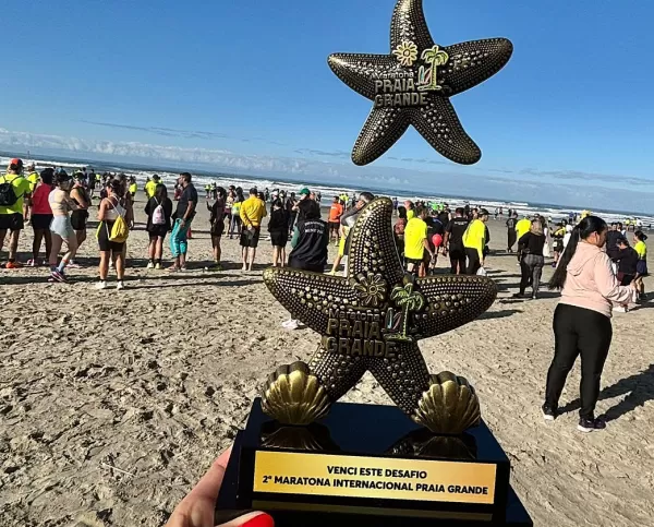 Atletas de Marília e região brilham na 2ª Maratona da Praia Grande 2026