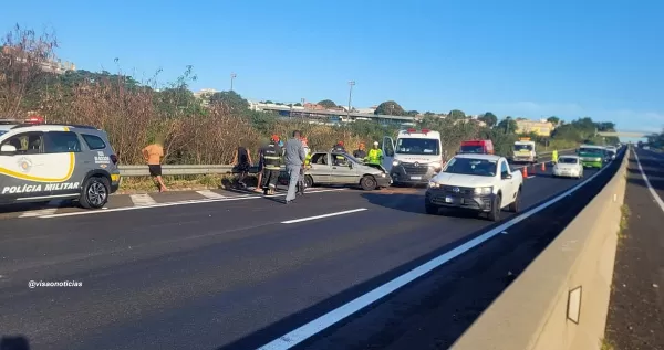 Duas pessoas ficam feridas em acidente na rodovia do Contorno em Marília