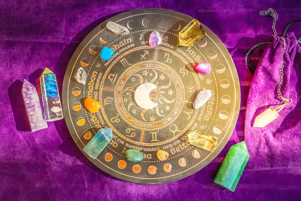 Comece a segunda-feira (23/02) conferindo o que os astros revelam para seu signo