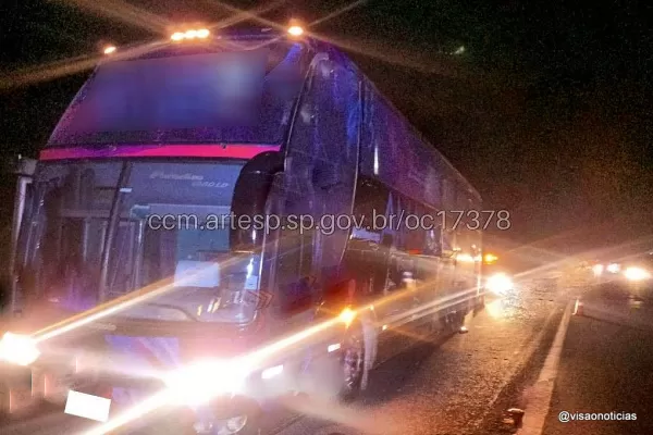 Motoristas da região se envolvem em graves acidentes, um deles com ônibus de cantora sertaneja