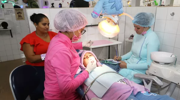 Odontologia da Unimar tem 75% de prática e 100% de empregabilidade