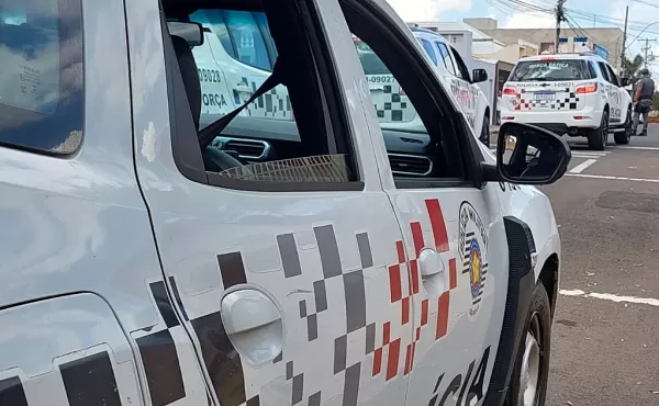 PM captura quatro homens procurados pela justiça