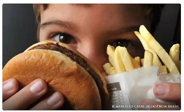 OMS lança guia para enfrentar obesidade em crianças e adolescentes
