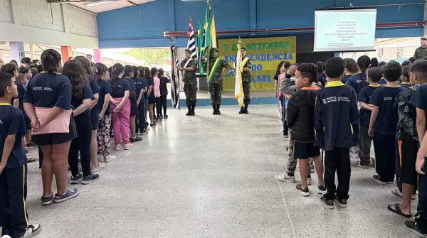 EMEF João Geraldo Iori em Tupã realiza Ato Cívico em comemoração ao dia 7 de Setembro