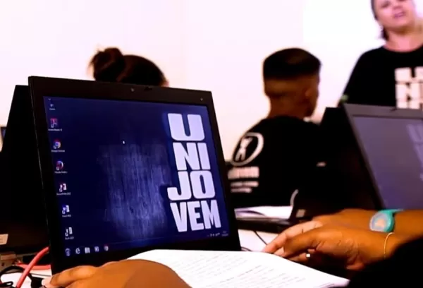 Unijovem oferece curso gratuito sobre Noções de Administração e Redes Sociais para jovens e adultos