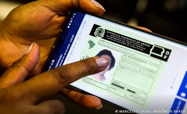 Governo federal sanciona lei da CNH de graça. Veja quem tem direito!