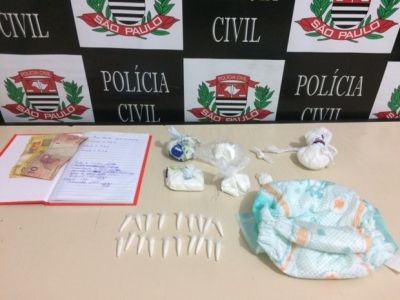 Drogas são apreendidas dentro de fralda