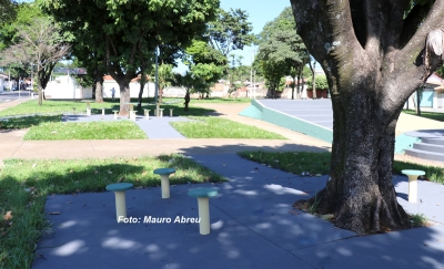 Prefeitura retoma revitalização de praças públicas